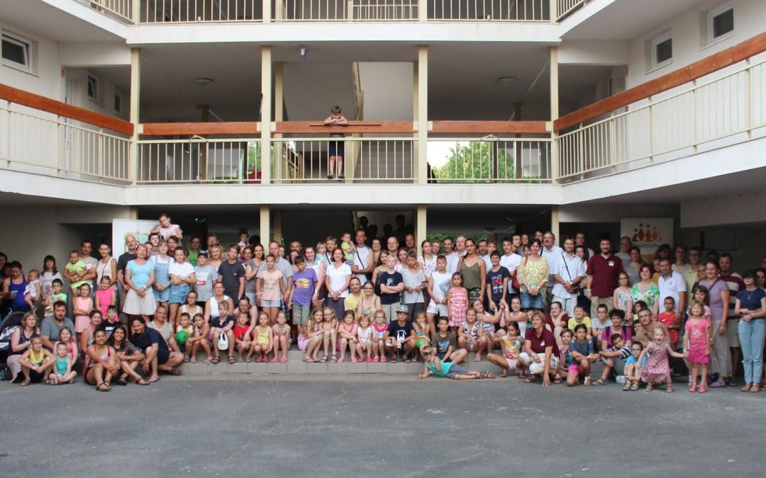 Egyházmegyei családok a Zánkai Családi Erzsébet-táborban