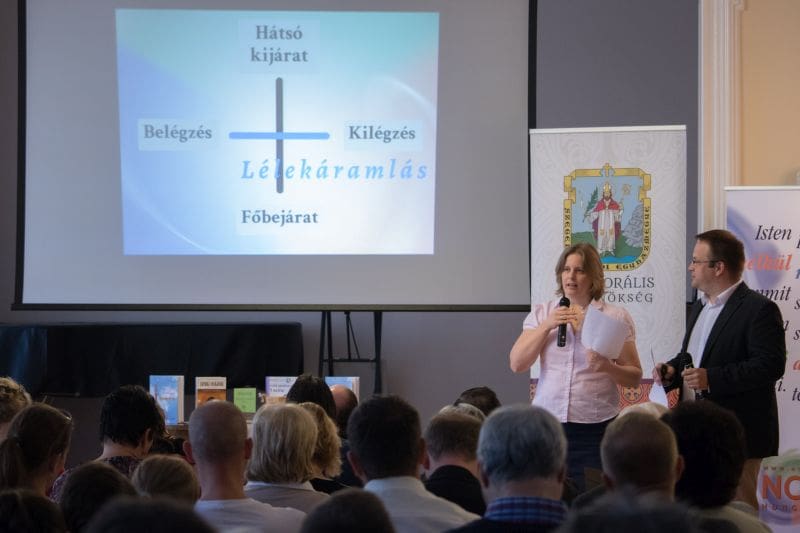 „Élet a plébánián – fókuszban a közösség” konferencia