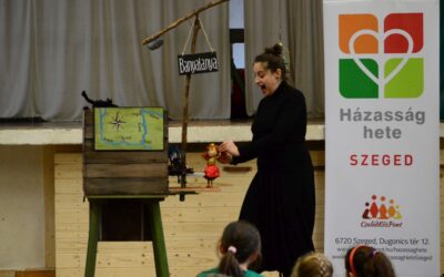 Bábos mese a Karolina Iskolában